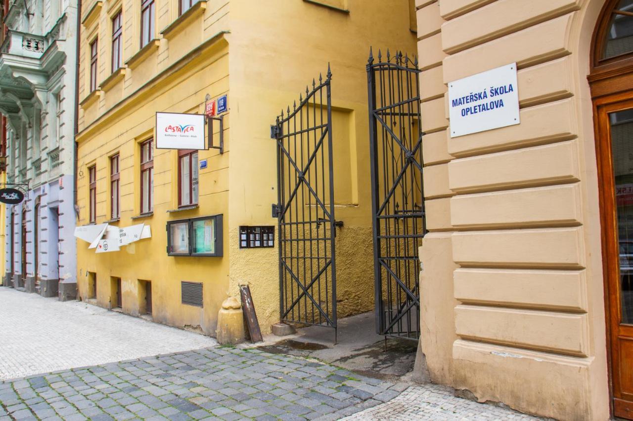 Hostel Mandarinka Praha Eksteriør bilde